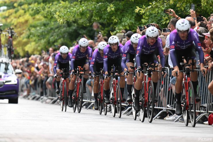 Burgos 2025 cycling team